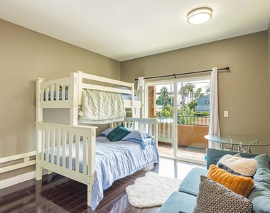 4741 Point Loma Ave - Photo Thumbnail 24