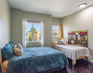 4741 Point Loma Ave - Photo Thumbnail 10