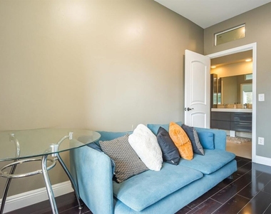 4741 Point Loma Ave - Photo Thumbnail 23