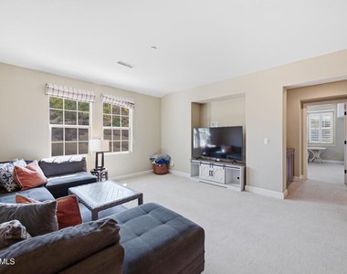138 Mayflower Street - Photo Thumbnail 25