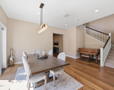 138 Mayflower Street - Photo Thumbnail 7