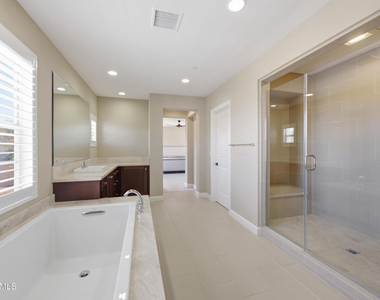 138 Mayflower Street - Photo Thumbnail 32
