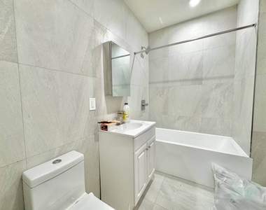 1518 Jefferson Avenue - Photo Thumbnail 7