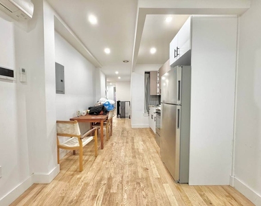 1518 Jefferson Avenue - Photo Thumbnail 6