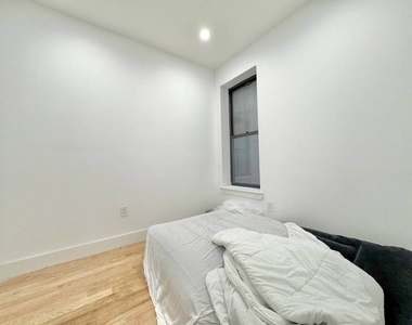 1518 Jefferson Avenue - Photo Thumbnail 3