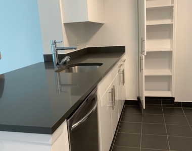 Copy of 4545 Center Boulevard, Unit 2717 - Photo Thumbnail 3