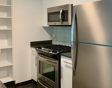 Copy of 4545 Center Boulevard, Unit 2717 - Photo Thumbnail 6