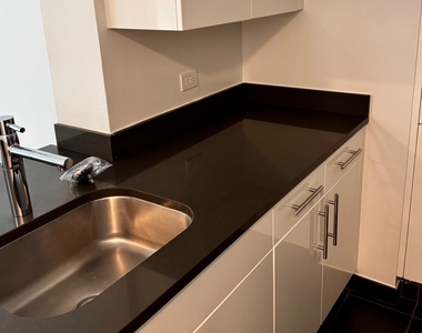 Copy of 4545 Center Boulevard, Unit 2717 - Photo Thumbnail 5