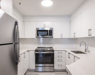 790 Willard Street - Photo Thumbnail 5