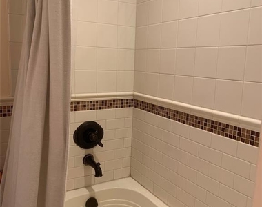 780 W Broadway - Photo Thumbnail 12