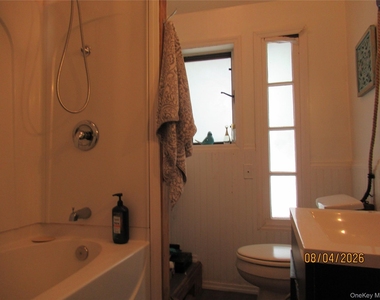 463 Mountain Road - Photo Thumbnail 10