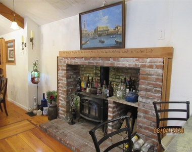 463 Mountain Road - Photo Thumbnail 7