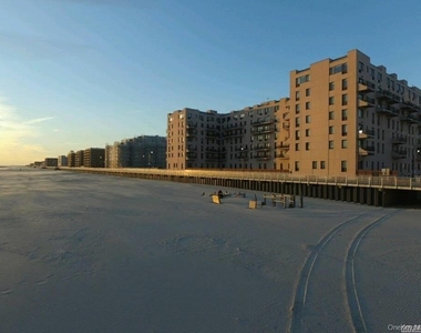 100 W Broadway - Photo Thumbnail 35