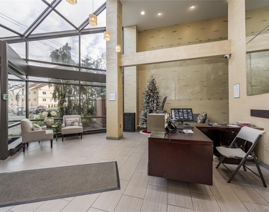 100 W Broadway - Photo Thumbnail 22
