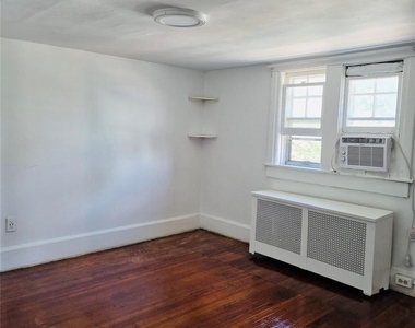 12 Cliff Street - Photo Thumbnail 6