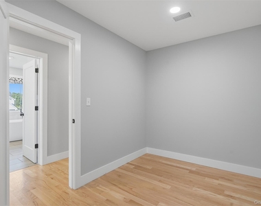 112 Pine Grove Road - Photo Thumbnail 18