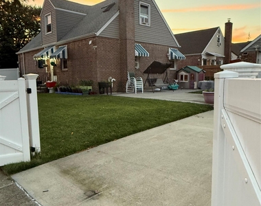 71 Ribbon Street - Photo Thumbnail 3