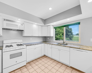 1394 Main Road - Photo Thumbnail 8