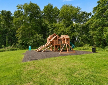 5 Fishkill Glen Drive - Photo Thumbnail 10