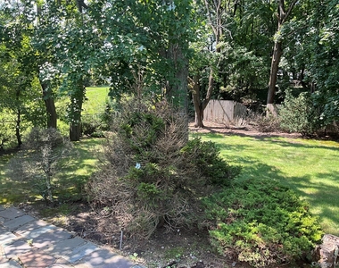 195 Central Park Road - Photo Thumbnail 8
