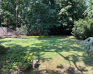 195 Central Park Road - Photo Thumbnail 9