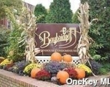 12-29 Diane Place - Photo Thumbnail 36