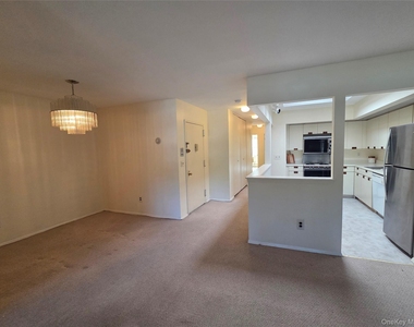 12-29 Diane Place - Photo Thumbnail 7
