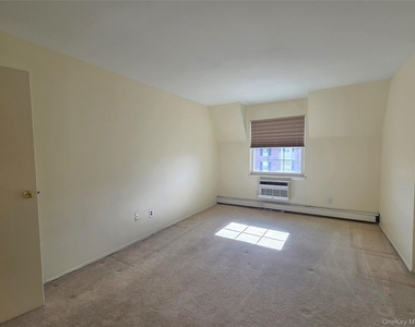 12-29 Diane Place - Photo Thumbnail 17