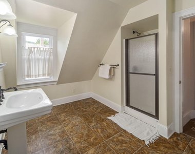 121 Washington Avenue - Photo Thumbnail 25