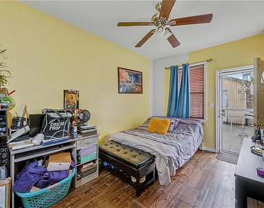 364 Evergreen Avenue - Photo Thumbnail 8