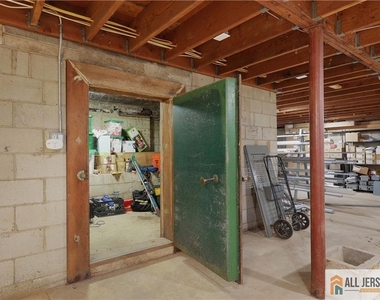 215 Washington Road - Photo Thumbnail 27