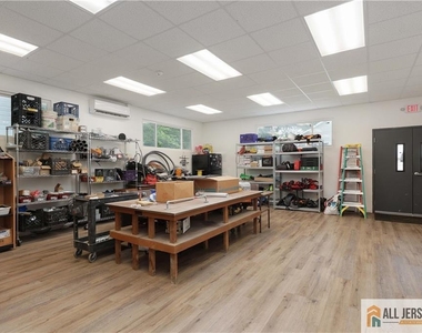 215 Washington Road - Photo Thumbnail 19