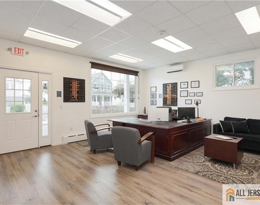 215 Washington Road - Photo Thumbnail 13