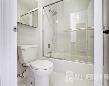 88 Wilshire Court - Photo Thumbnail 19