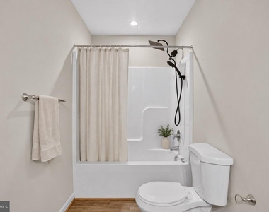 230 12th Street - Photo Thumbnail 11