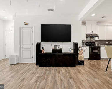 14848 Mason Creek Circle - Photo Thumbnail 8