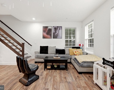 14848 Mason Creek Circle - Photo Thumbnail 6