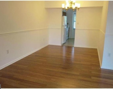 10193 Farragut Court - Photo Thumbnail 4