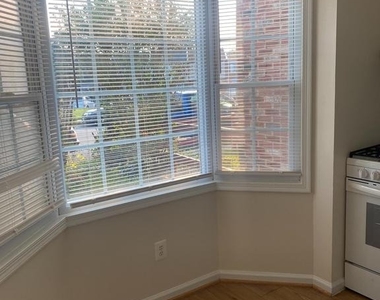 10175 Irongate Way - Photo Thumbnail 9