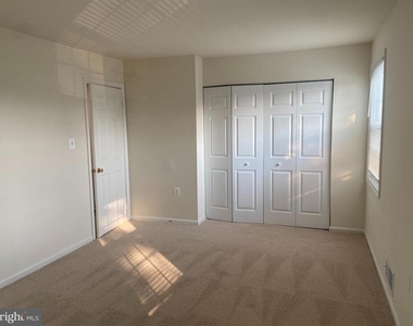 10175 Irongate Way - Photo Thumbnail 23