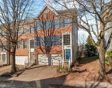 47326 Sterdley Falls Terrace - Photo Thumbnail 1