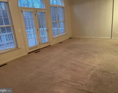 18405 Sierra Springs Square - Photo Thumbnail 6