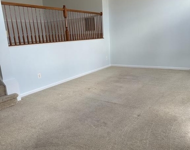 18405 Sierra Springs Square - Photo Thumbnail 32
