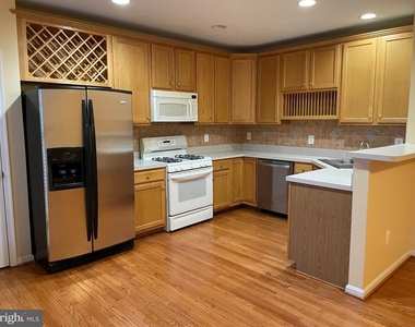 18405 Sierra Springs Square - Photo Thumbnail 15