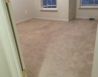 18405 Sierra Springs Square - Photo Thumbnail 23