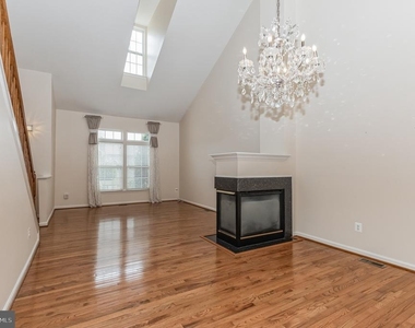 20884 Conesus Square - Photo Thumbnail 5