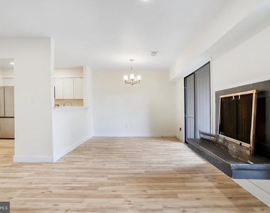 8067 Pantano Place - Photo Thumbnail 6