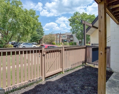 8067 Pantano Place - Photo Thumbnail 44