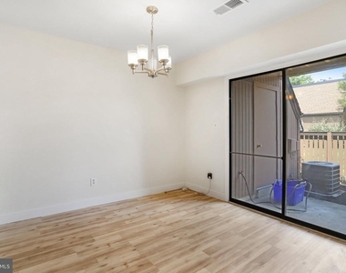 8067 Pantano Place - Photo Thumbnail 14