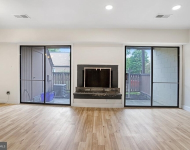 8067 Pantano Place - Photo Thumbnail 9